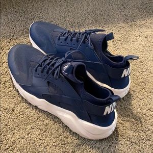 Air Huarache by Nike